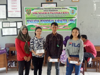 Pembagian Hadiah 7